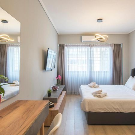 Amazing Apartments @ Aiolou Str. เอเธนส์ ภายนอก รูปภาพ
