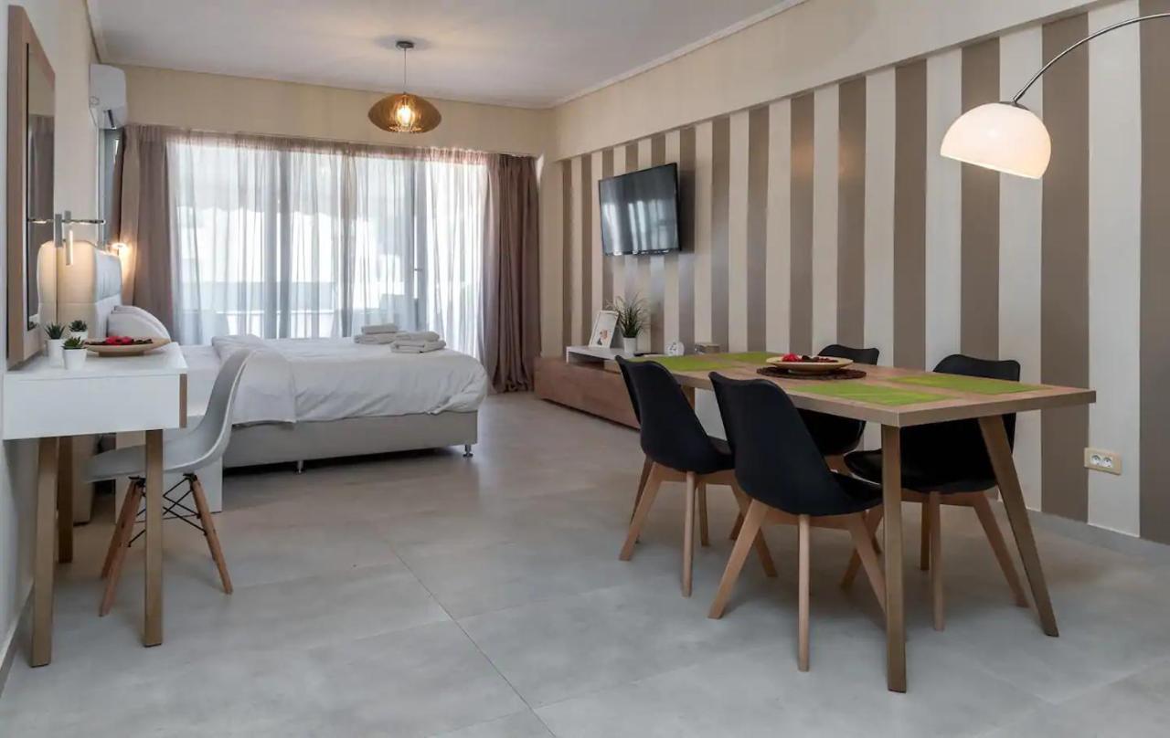 Amazing Apartments @ Aiolou Str. เอเธนส์ ภายนอก รูปภาพ