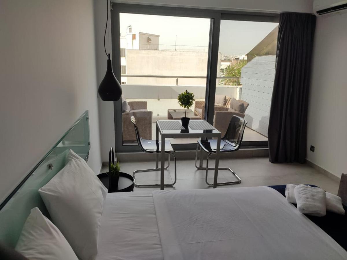 Amazing Apartments @ Aiolou Str. เอเธนส์ ภายนอก รูปภาพ