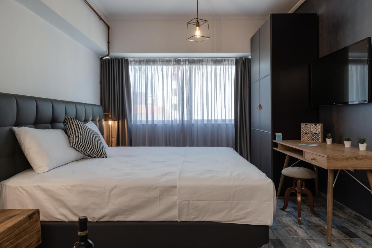 Amazing Apartments @ Aiolou Str. เอเธนส์ ภายนอก รูปภาพ
