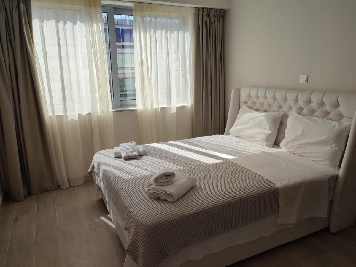 Amazing Apartments @ Aiolou Str. เอเธนส์ ภายนอก รูปภาพ