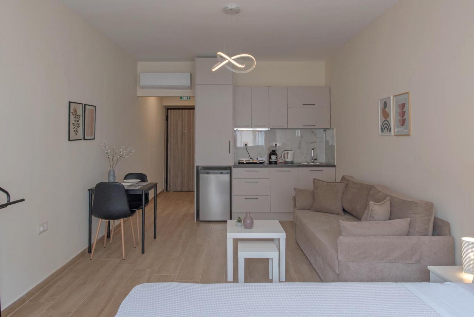Amazing Apartments @ Aiolou Str. เอเธนส์ ภายนอก รูปภาพ